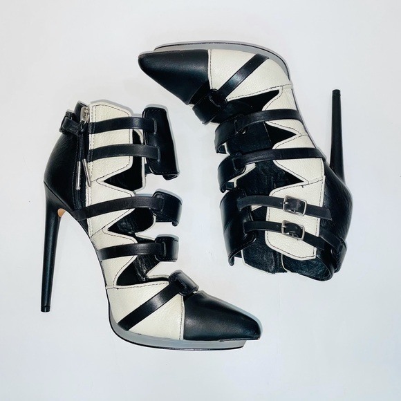 L.A.M.B. Black & White Kaine Ankle Bootie Heels - Picture 3 of 12